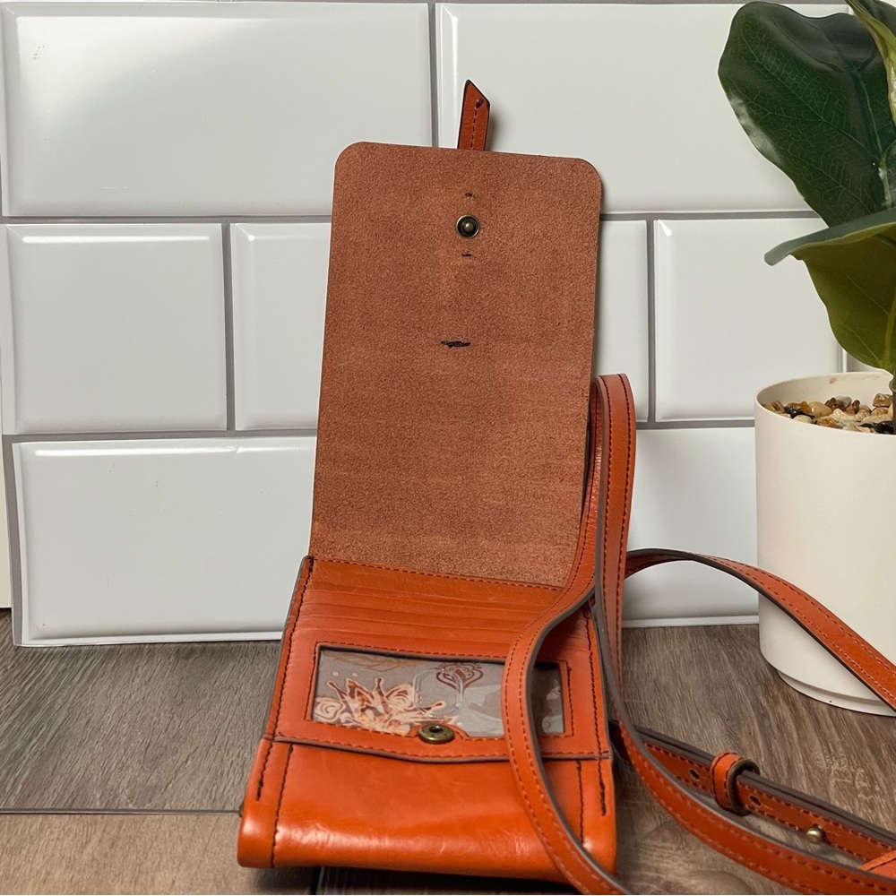 Hobo International Token Wallet Crossbody, Clay - Picture 8 of 10